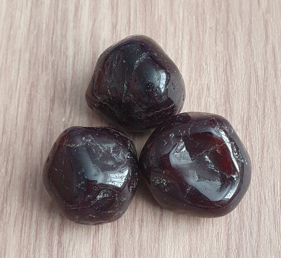 Garnet Large Tumble Stone